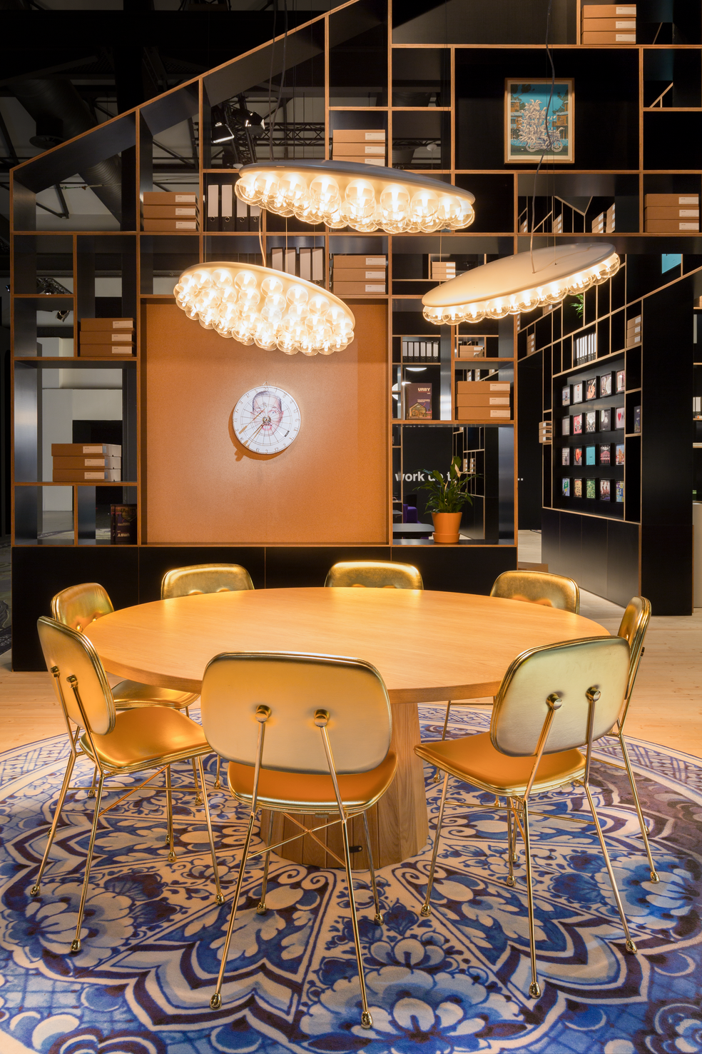Prop Light the remarkable attribute Moooi