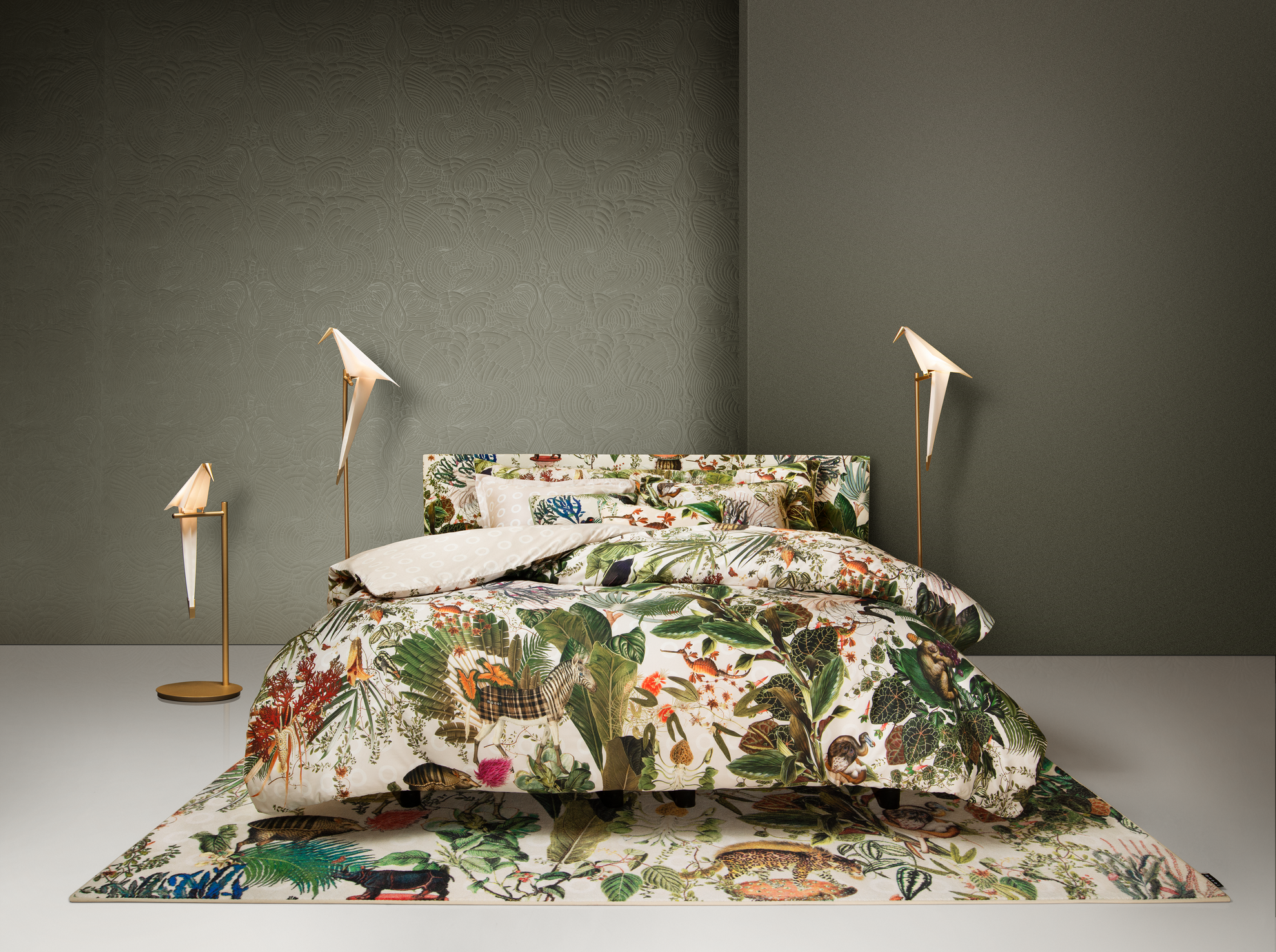 New Luxury White Embroidery Bedding Set – The Linen House