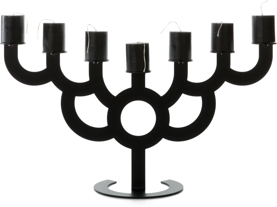 Bold candle holder satin front view with candles