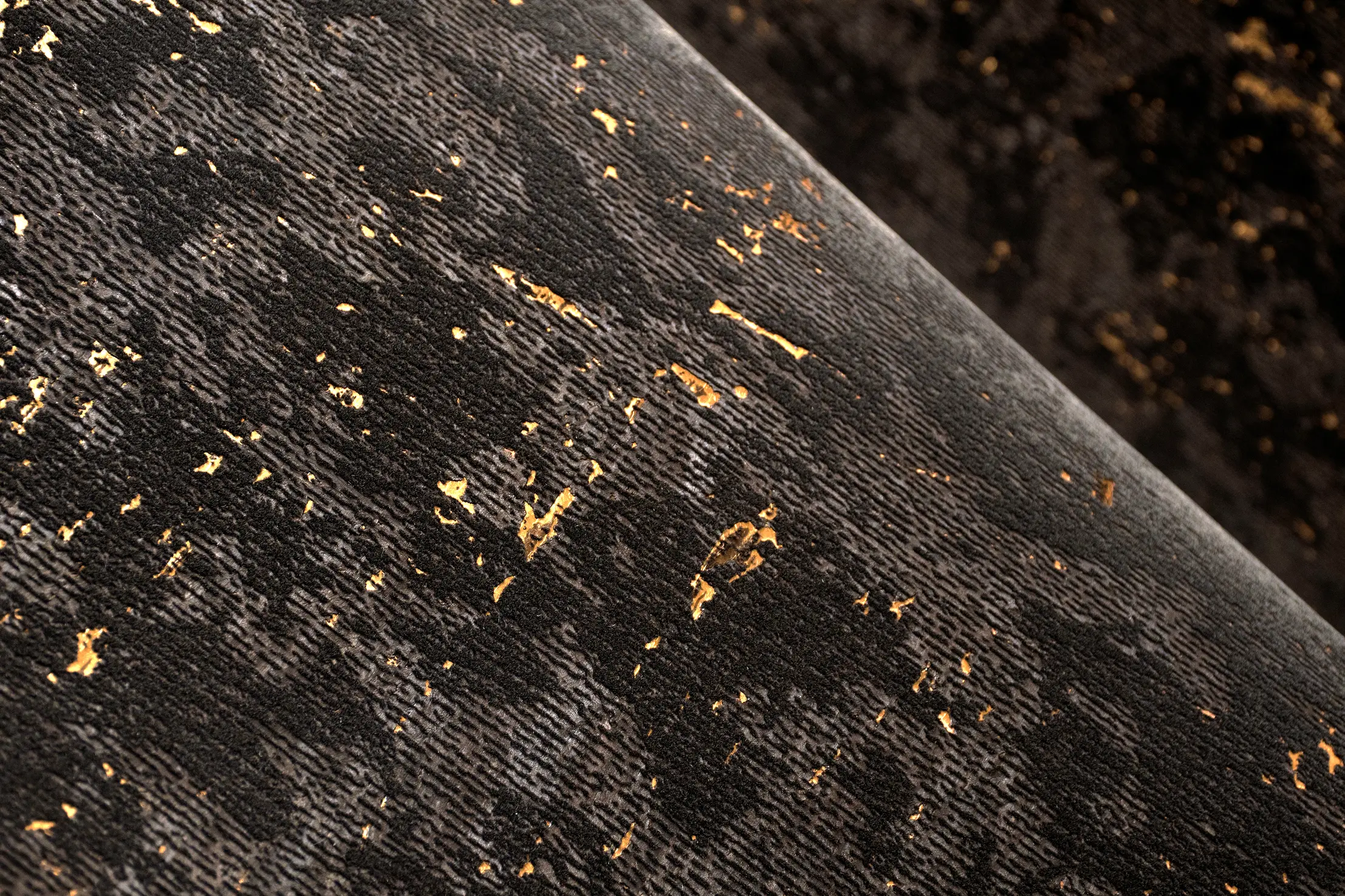Bearded Leopard Wallcovering - Moooi